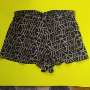 Xhilaration grey & black print shorts